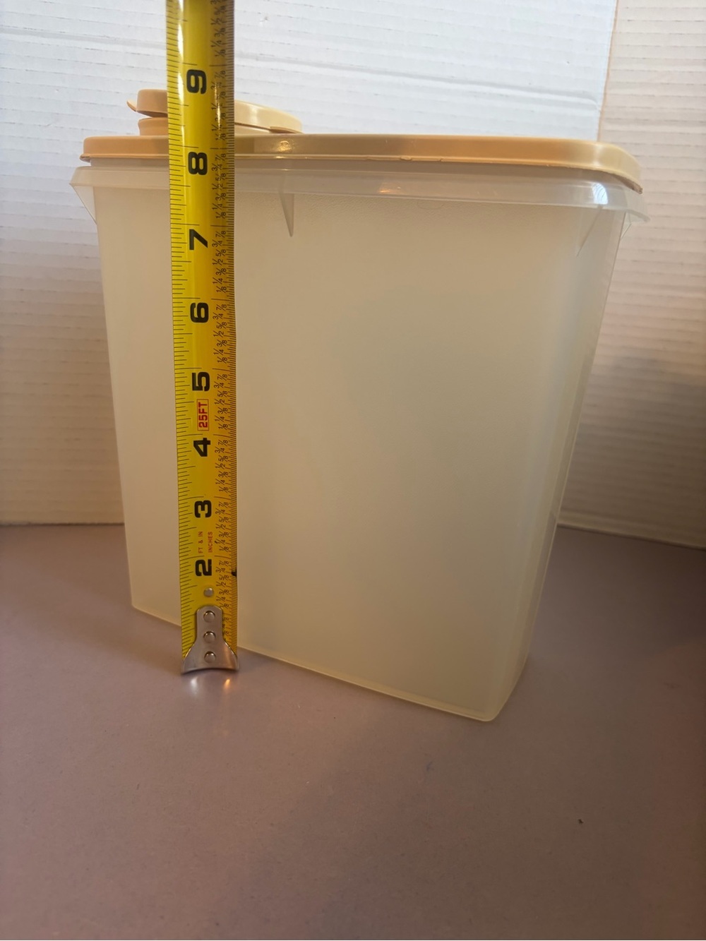 Tupperware Cream Storage Container with Yellow Lid - Picture 9 of 9